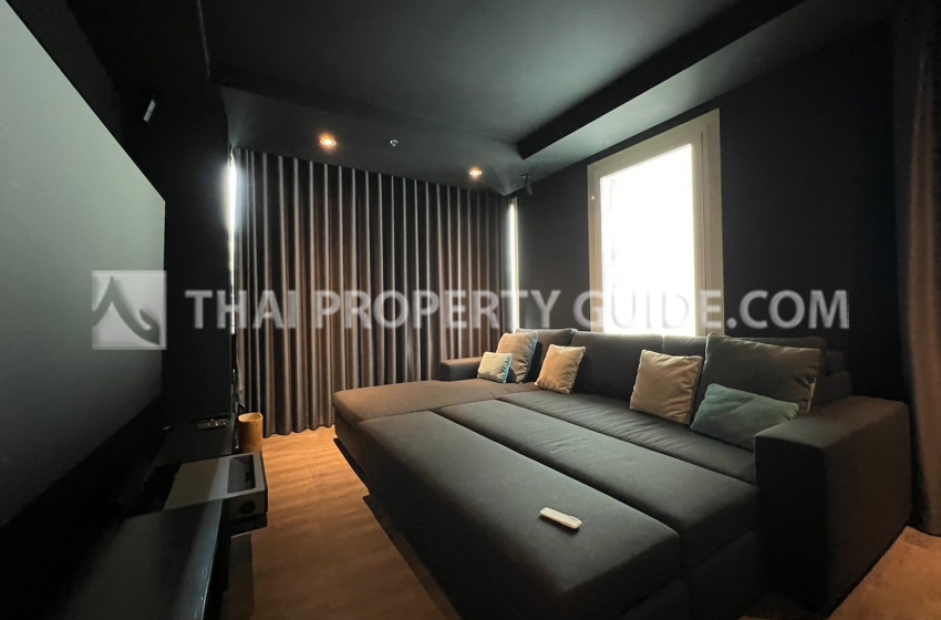 Condominium in Ploenchit 